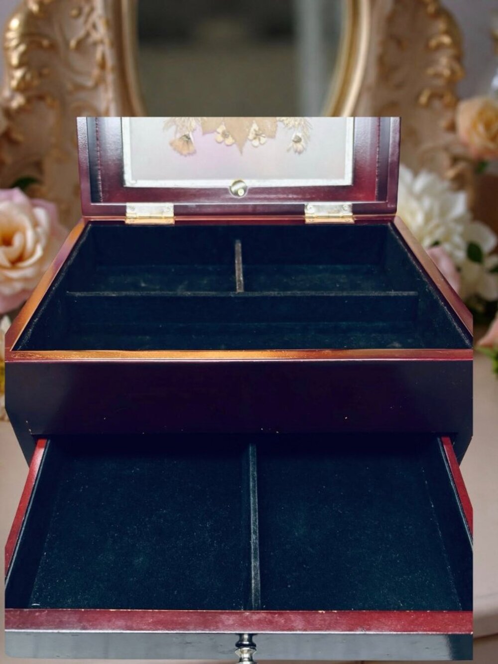 Vintage Wooden Jewelry Box With Pressed Flower Glass Lid & Velvet-Lined Compartm - Picture 3 of 5